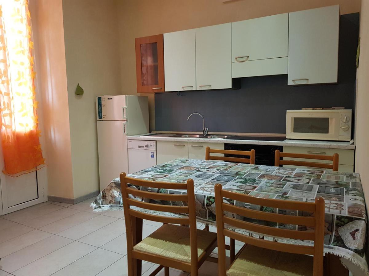 Casa Luciana Appartement Savona Buitenkant foto
